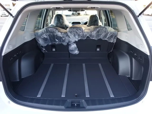 フォレスター(スバル)X-ブレイク新車見本展示無 8