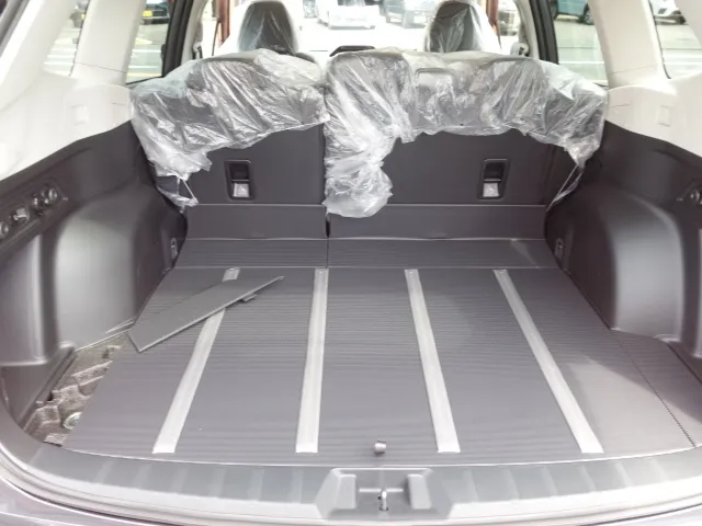 フォレスター(スバル)X-ブレイク新車見本展示無 8