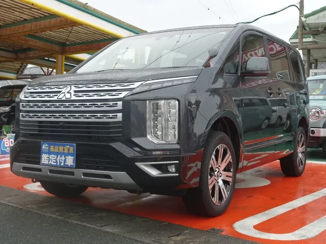 デリカD:5(三菱)G パワーパッケージ 7人 ナビ取付PKGⅠ オートステップ付レンタ登録済未使用車 1