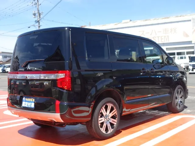デリカD:5(三菱)G パワーパッケージ 8人 ナビ取付PKGⅠ オートステップ付レンタ登録済未使用車 19