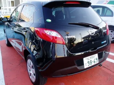 デミオ(マツダ)１３Ｃ-V　D.CパッケージCD付中古車 2