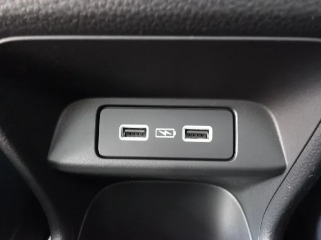ヴェゼル(ホンダ)ｅ：ＨＥＶ　Ｚ未使用車展示無 8