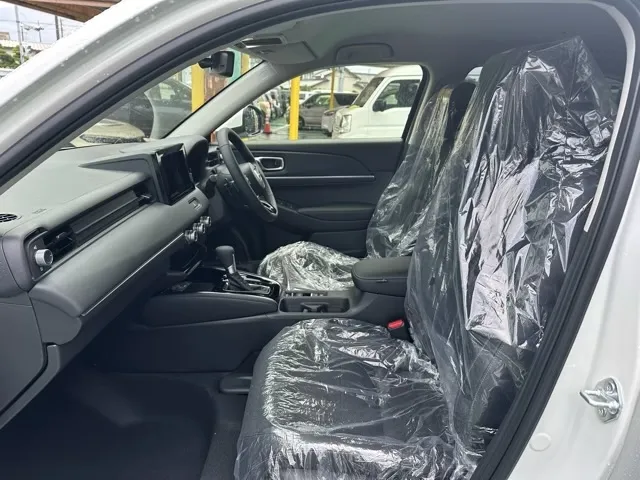 ヴェゼル(ホンダ)ｅ：ＨＥＶ　Ｚ新車見本展示無  3