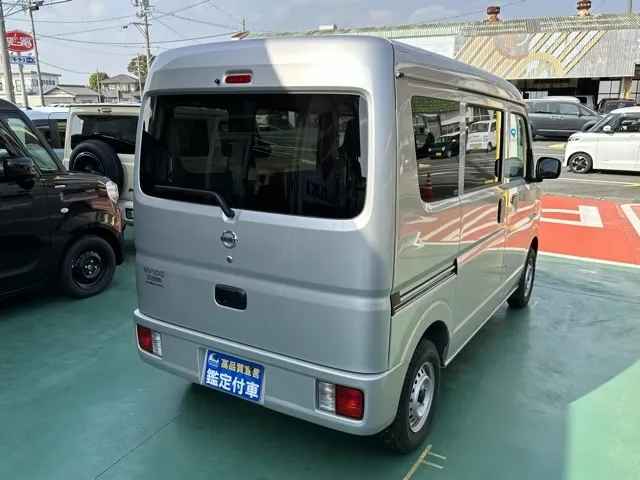 クリッパー(ニッサン)DX 5MT 4WD届出済未使用車 9