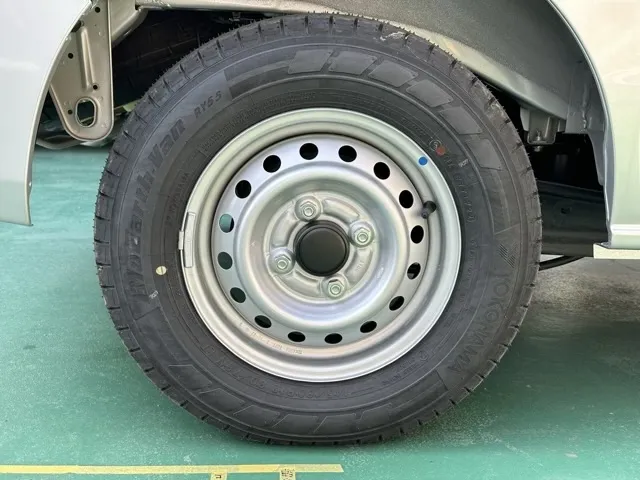 クリッパー(ニッサン)DX 5MT 4WD届出済未使用車 10