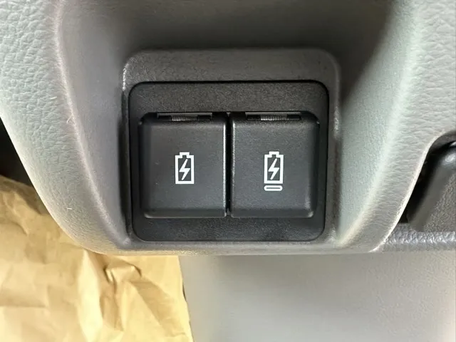 クリッパー(ニッサン)DX 5MT 4WD届出済未使用車 19