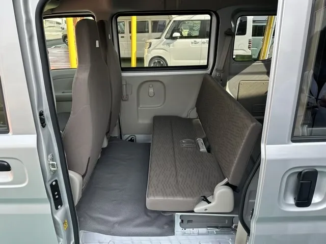 クリッパー(ニッサン)DX 5MT 4WD届出済未使用車 4