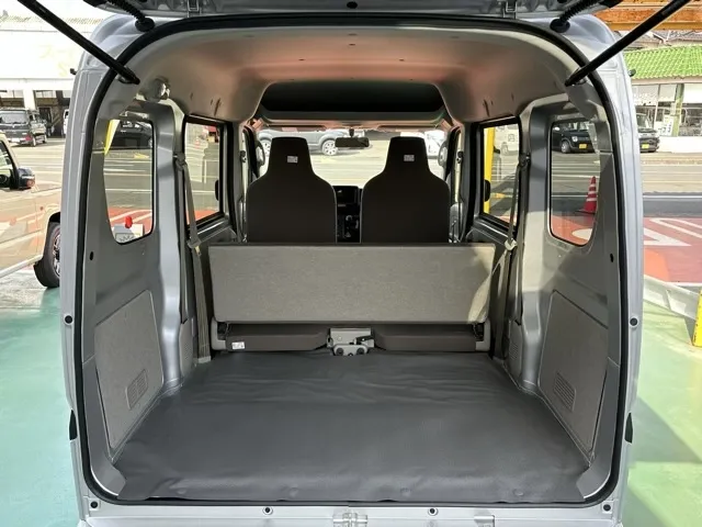 クリッパー(ニッサン)DX 5MT 4WD届出済未使用車 7