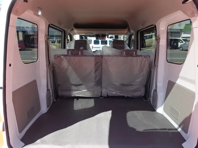 エブリイ(スズキ)NV１００クリッパーGX AT届出済未使用車 11