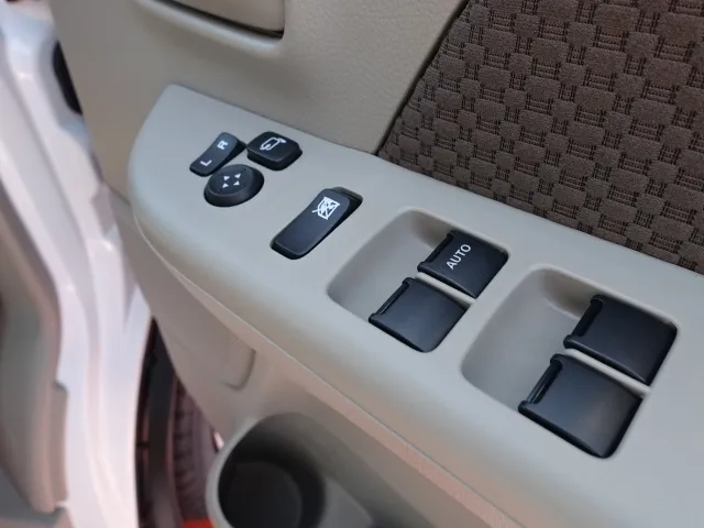 エブリイ(スズキ)NV１００クリッパーGX AT届出済未使用車 14