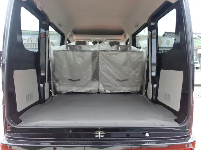 エブリイ(スズキ)NV１００クリッパーGX ４WD MT届出済未使用車 9