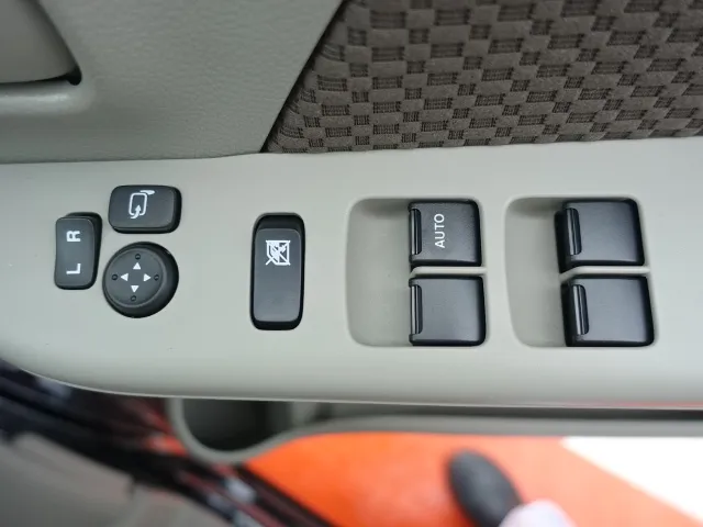 エブリイ(スズキ)NV１００クリッパーGX ４WD MT届出済未使用車 12