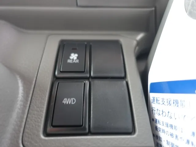 エブリイ(スズキ)NV１００クリッパーGX ４WD MT届出済未使用車 16