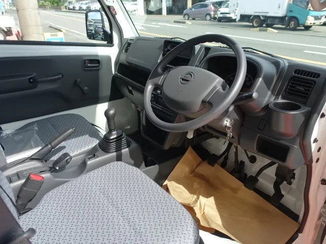 クリッパートラック(ニッサン)DX MT 農繁仕様 4WD届出済未使用車 13