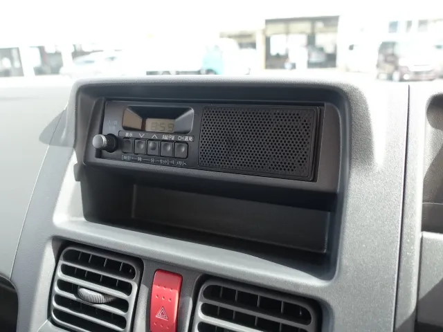 クリッパートラック(ニッサン)DX MT 農繁仕様 4WD届出済未使用車 19