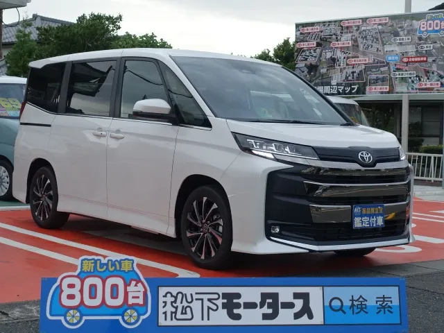 ノア(トヨタ)S-Z新車見本展示有 0