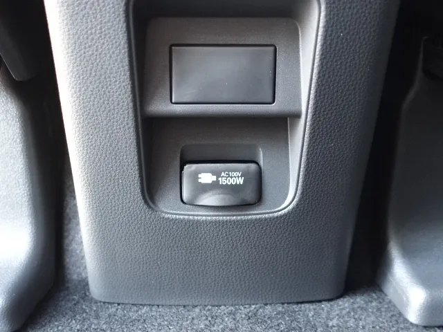 ヴォクシー(トヨタ)ハイブリッドS-Z 7人 プロジェクター式LED DVD登録済未使用車 11