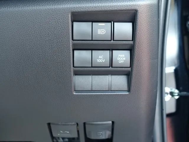 ヴォクシー(トヨタ)ハイブリッドS-Z 7人 プロジェクター式LED DVD登録済未使用車 25