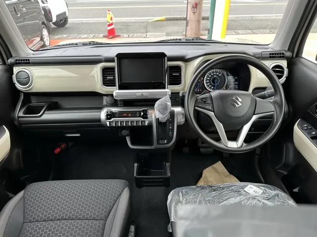 クロスビー(スズキ)ハイブリッドMX新車見本展示有 7