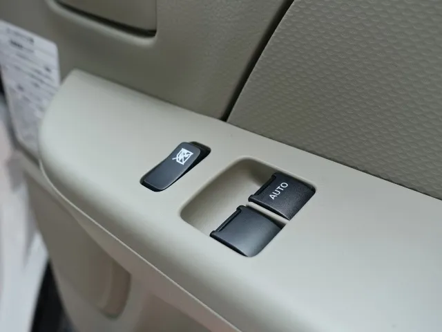 エブリイ(スズキ)NV１００クリッパーDX セーフティサポート ５AGS届出済未使用車 15