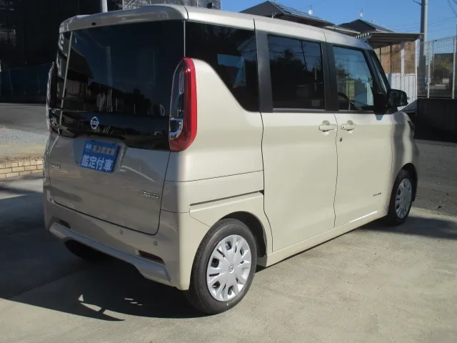 ルークス(ニッサン)X　快適パックA届出済未使用車 10