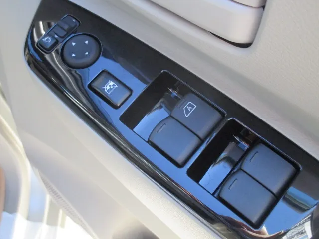 ルークス(ニッサン)X　快適パックA届出済未使用車 12