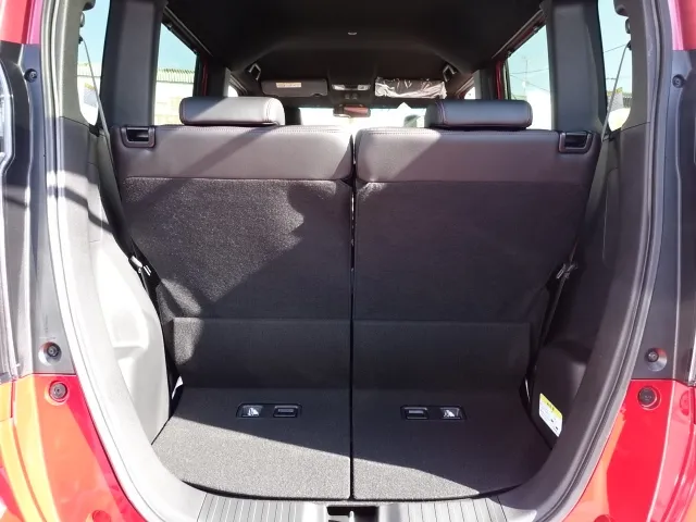 N-BOX(ホンダ)Ｌターボ　コーディネート届出済未使用車 10