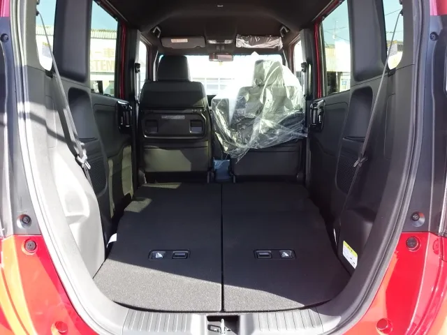 N-BOX(ホンダ)Ｌターボ　コーディネート届出済未使用車 11