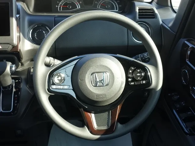 N-BOX(ホンダ)Ｌターボ　コーディネート届出済未使用車 6