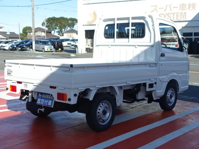 クリッパートラック(ニッサン)DX AT 4WD届出済未使用車 8