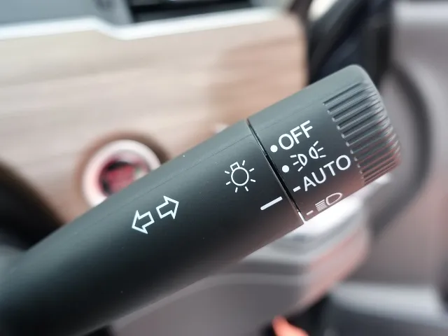 フリード(ホンダ)G  LEDヘッドライト登録済未使用車 16