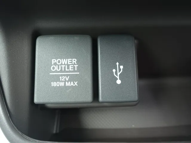 フリード(ホンダ)G  LEDヘッドライト登録済未使用車 22