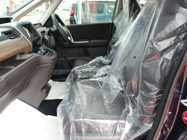 フリード(ホンダ)G  LEDヘッドライト登録済未使用車 5