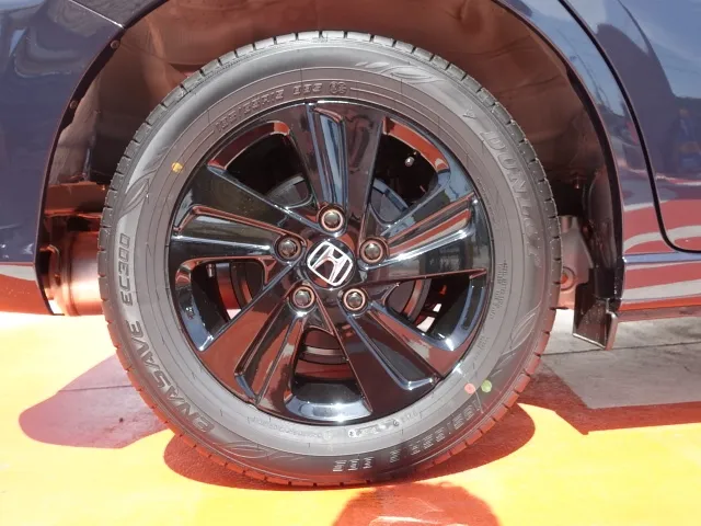 フリード(ホンダ)G BLACK STYLE登録済未使用車 10