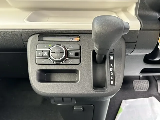 キャンバス(ダイハツ)ストライプスX UGP 純正ナビ付届出済未使用車 22