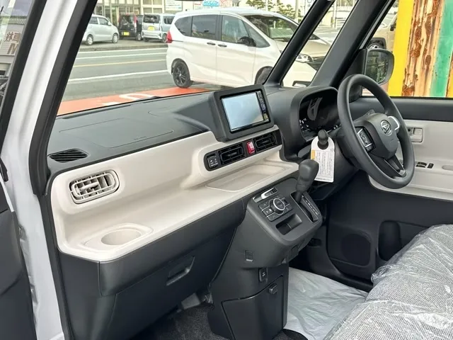 キャンバス(ダイハツ)ストライプスX UGP 純正ナビ付届出済未使用車 4