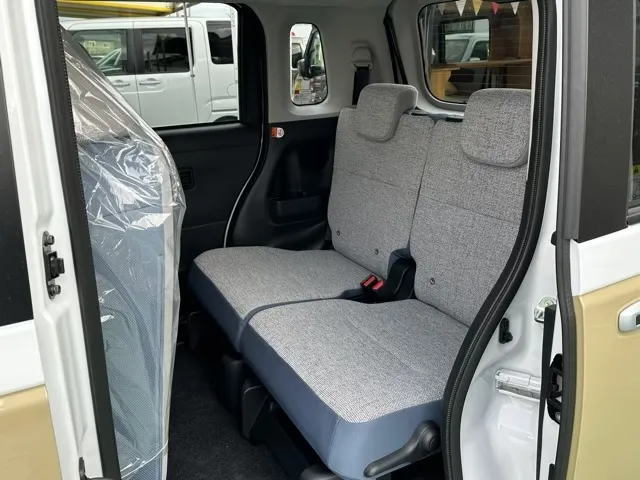 キャンバス(ダイハツ)ストライプスX UGP 純正ナビ付届出済未使用車 5