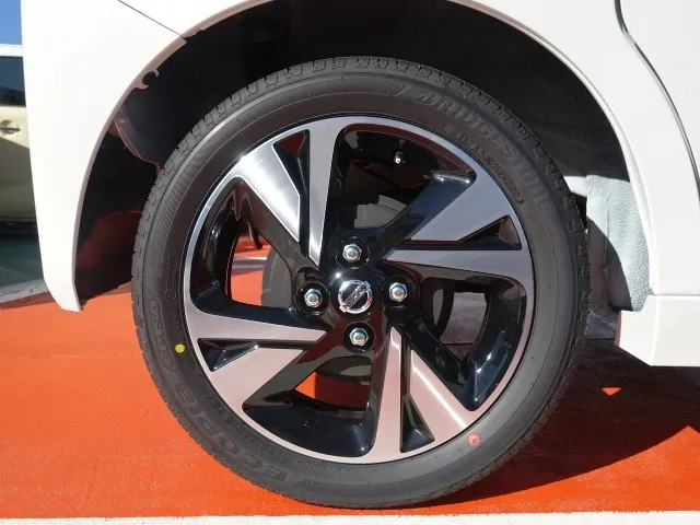 ルークス(ニッサン)ハイウェイスターＧターボ プロパイロットエディション 快適パックA届出済未使用車 12