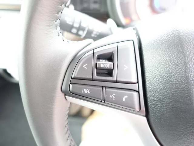 スペーシアギア(ダムド)マイスタイル ノマド フェイスチェンジキット新車見本展示有 17