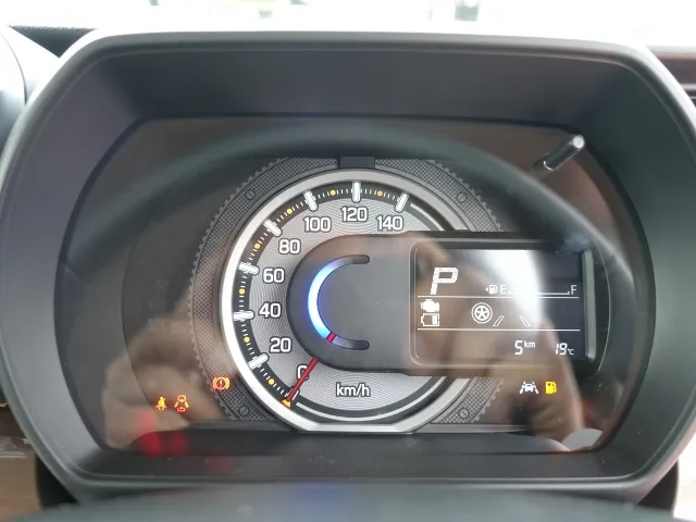 スペーシアギア(ダムド)マイスタイル ノマド フェイスチェンジキット新車見本展示有 19