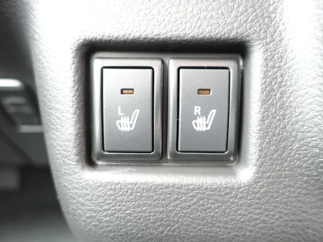 スペーシアギア(ダムド)マイスタイル ノマド フェイスチェンジキット新車見本展示有 22