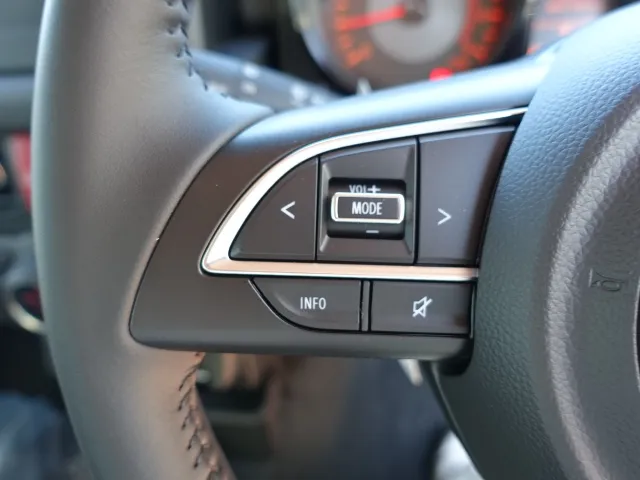 ジムニー(ダムド)XC リトルB コンプリートキット+タイヤホイールセット新車見本展示無 17