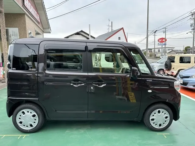 スペーシア(スズキ)ハイブリッドX　ベージュ内装届出済未使用車 11