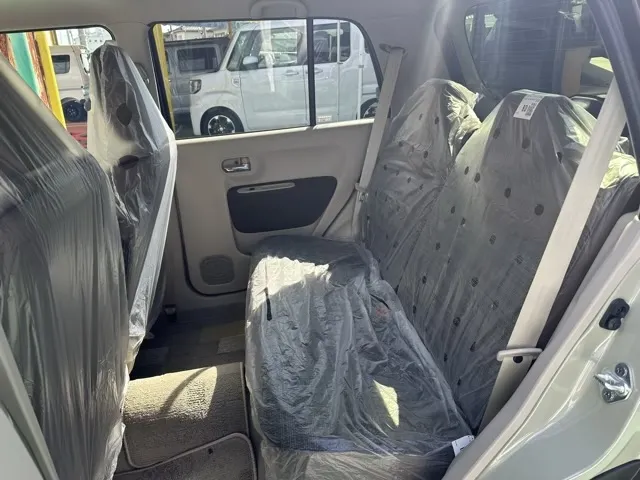 ラパン(スズキ)X新車見本展示有 4