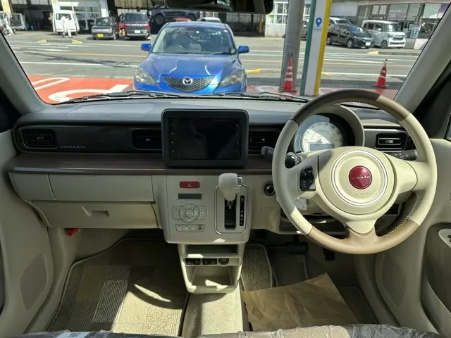 ラパン(スズキ)X新車見本展示有 5