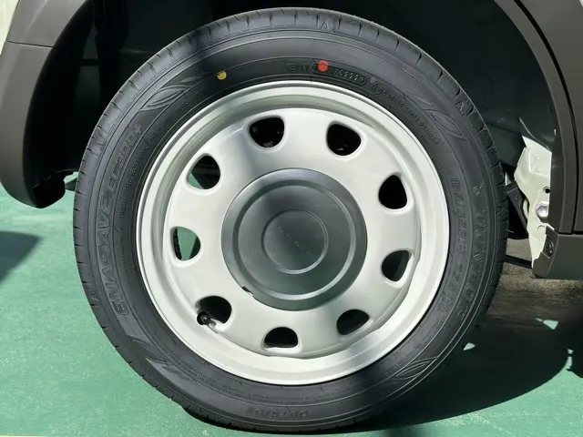 ラパン(スズキ)X新車見本展示有 8