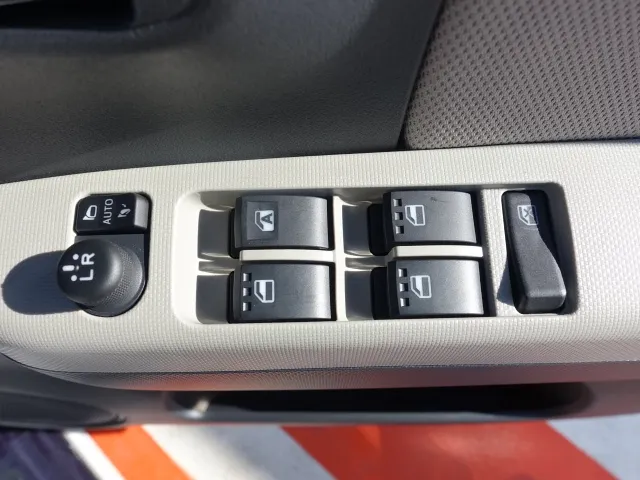 ミラトコット(ダイハツ)G SAⅢスイート新車見本展示有 13