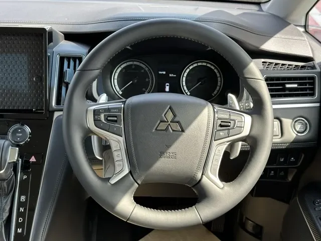 デリカD:5(三菱)Ｐ 7人 ナビ取付PKGⅡ+後席モニター取付PKG 登録済未使用車 6