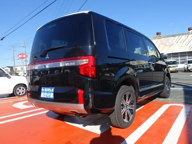 デリカD:5(三菱)Ｐ 7人 ナビ取付PKGⅡ+後席モニター取付PKG 登録済未使用車 11