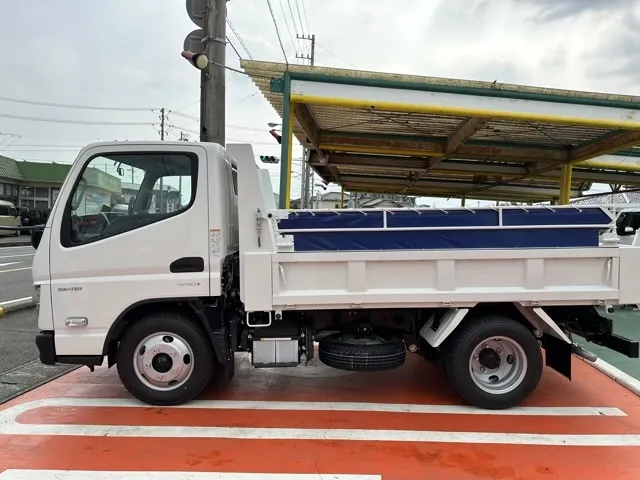 キャンター(三菱)全低床キョウカダンプ ３ｔ　コボレーンレンタ登録済未使用車 2